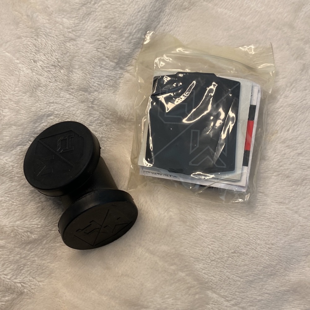 ❌SOLD ❌ - 🌸HOST PICK 🌸 Mobnetics Pro 90 - magnetic phone mount - Picture 8 of 8